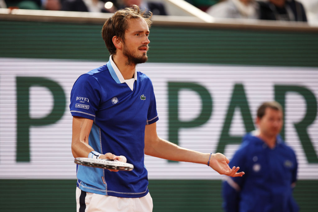 传球者看落 传球者看落